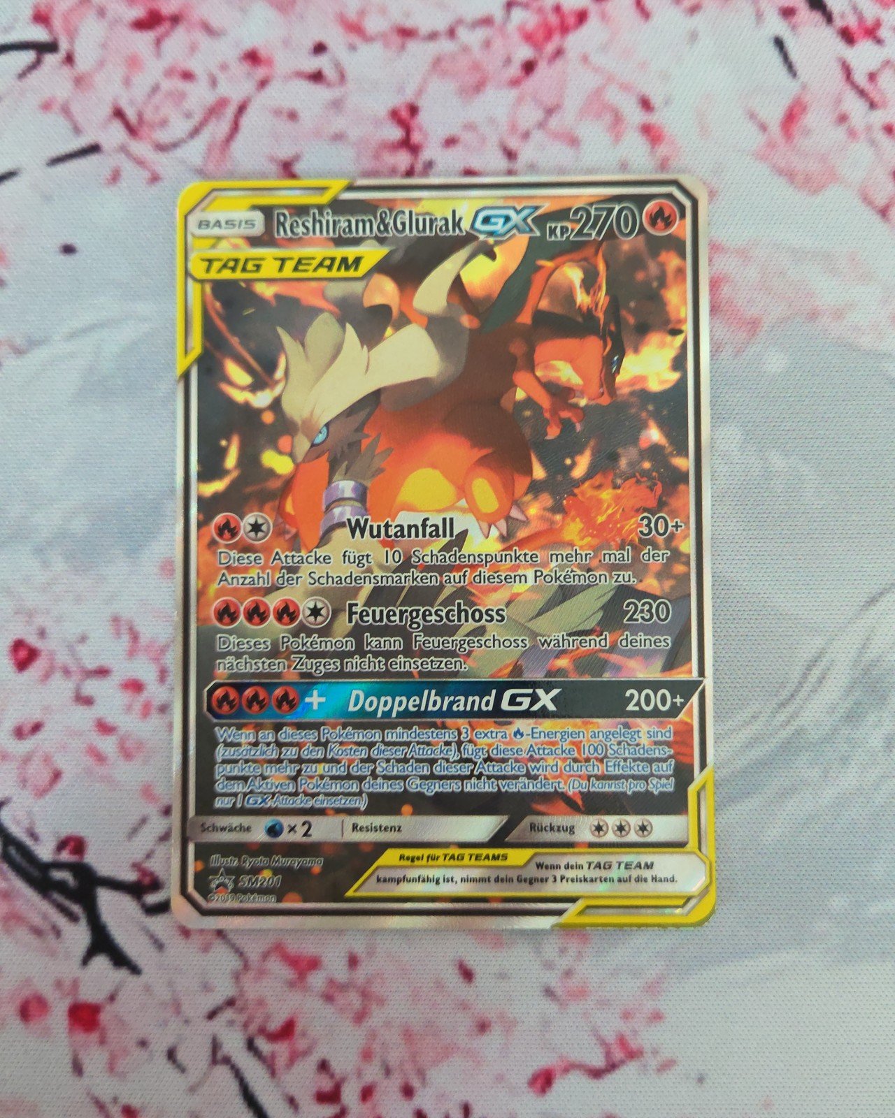 Reshiram & Charizard-GX